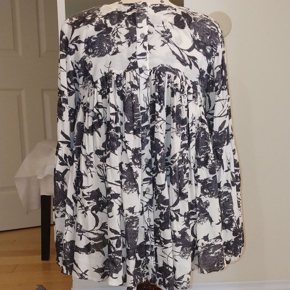 Chelsea & Theodore Top Blouse Small/M - Picture 3 of 10